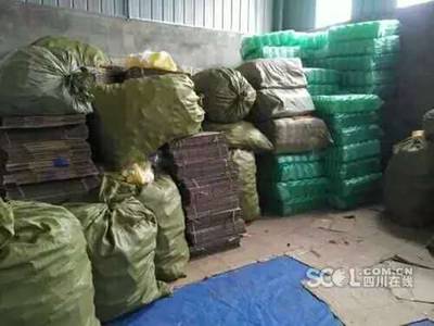 遂寧兩男子制售大量假\x26quot;藍月亮、立白\x26quot;等品牌洗護用品被查!